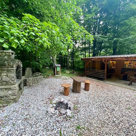 Glamping Krn 호텔 코바리드 외부 사진