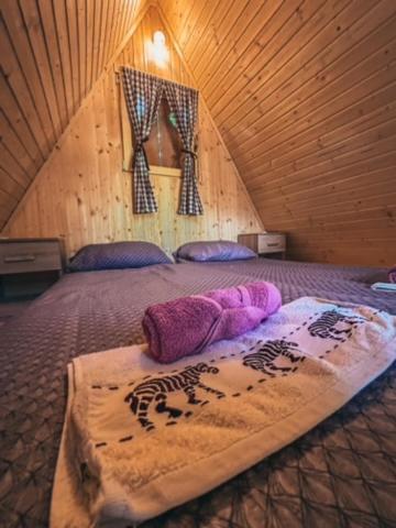 Glamping Krn 호텔 코바리드 외부 사진
