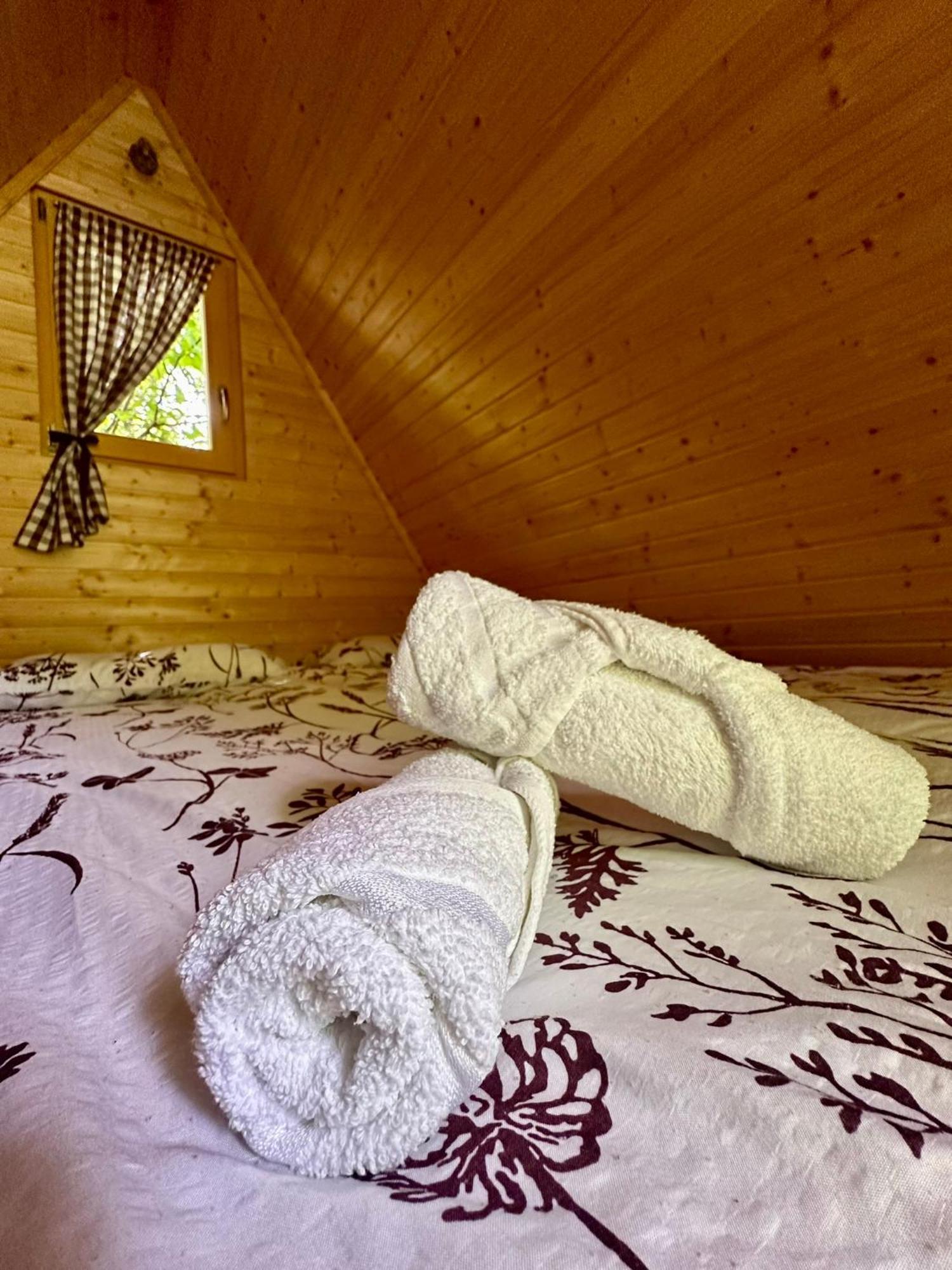 Glamping Krn 호텔 코바리드 외부 사진